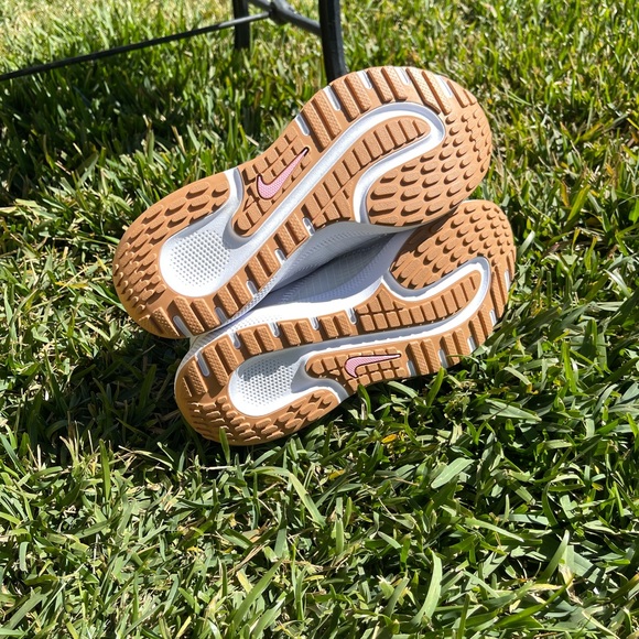 - NIKE React Escape Run Vast Grey/Pink Glaze Running shoes womens size 8 - Picture 9 of 14